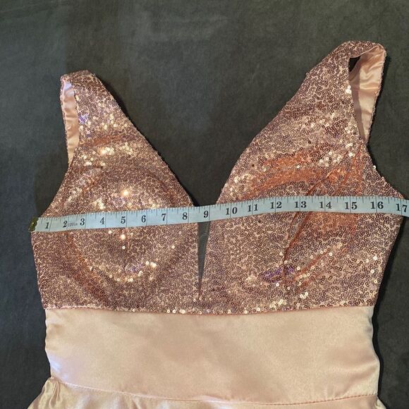 Women’s Full Length Sequined Bodice V-Neck Party Prom Dress Size 8 NWOT - Picture 9 of 11